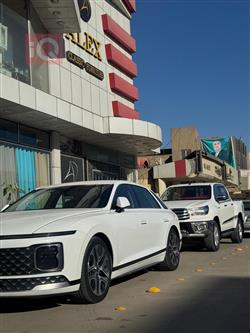 هيونداي أزيرا